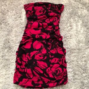 ❗️READ DESCRIPTION❗️ Beautiful 🤩 Express Strapless Dress